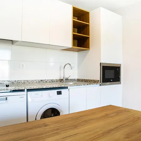 Queen By Important Group Travel Szálloda 4*