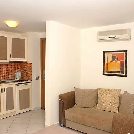 Szálloda Queen By Important Group Travel Gümbet