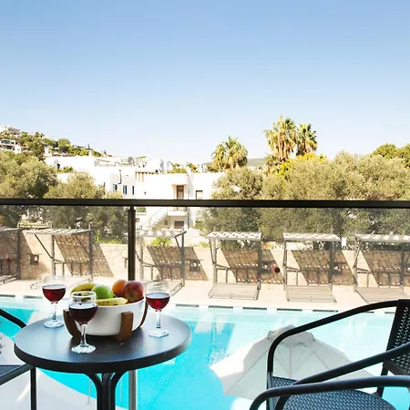 Queen By Important Group Travel