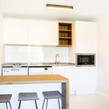 Queen By Important Group Travel 酒店 4*