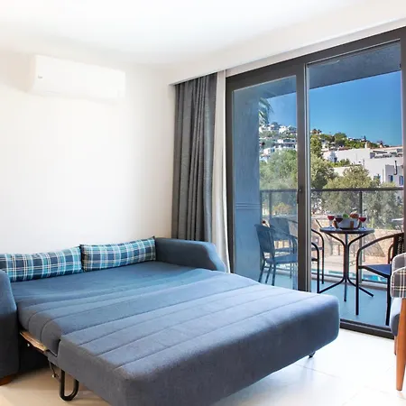 Queen By Important Group Travel 4*