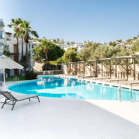 Hotel apartamentowy Queen By Important Group Travel