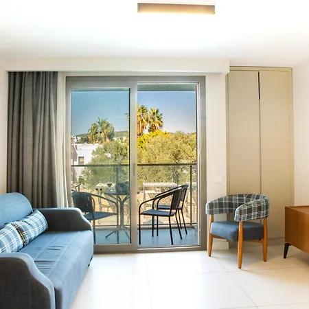 Queen By Important Group Travel 酒店