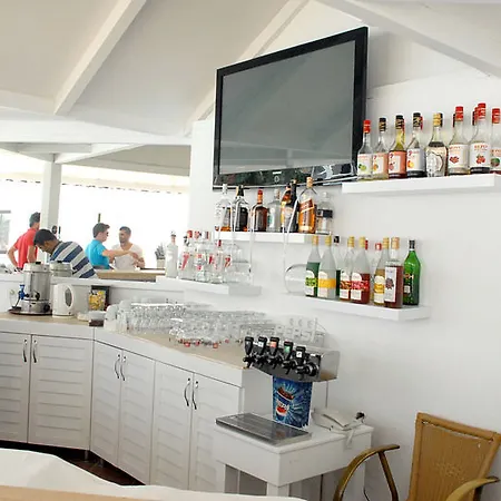 Hotel apartamentowy Queen By Important Group Travel