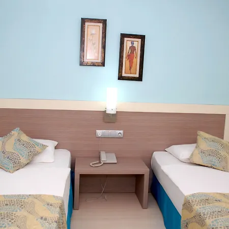 Queen By Important Group Travel 居姆贝特