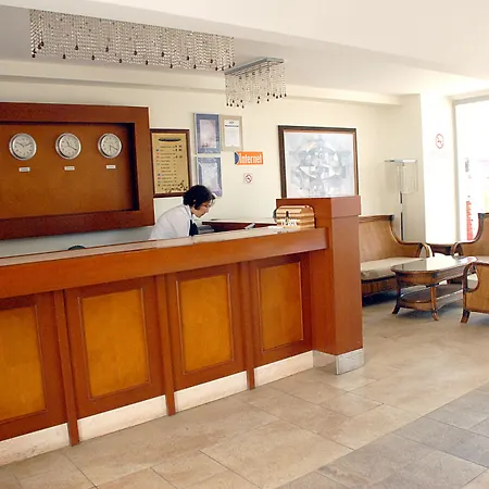 Hotel apartamentowy Queen By Important Group Travel 3*